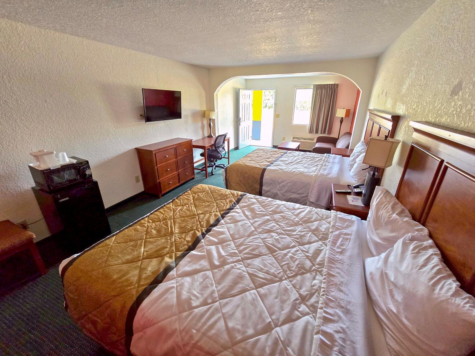 Garden Inn And Suites Near Callaway Gardens Pine Mountain Экстерьер фото